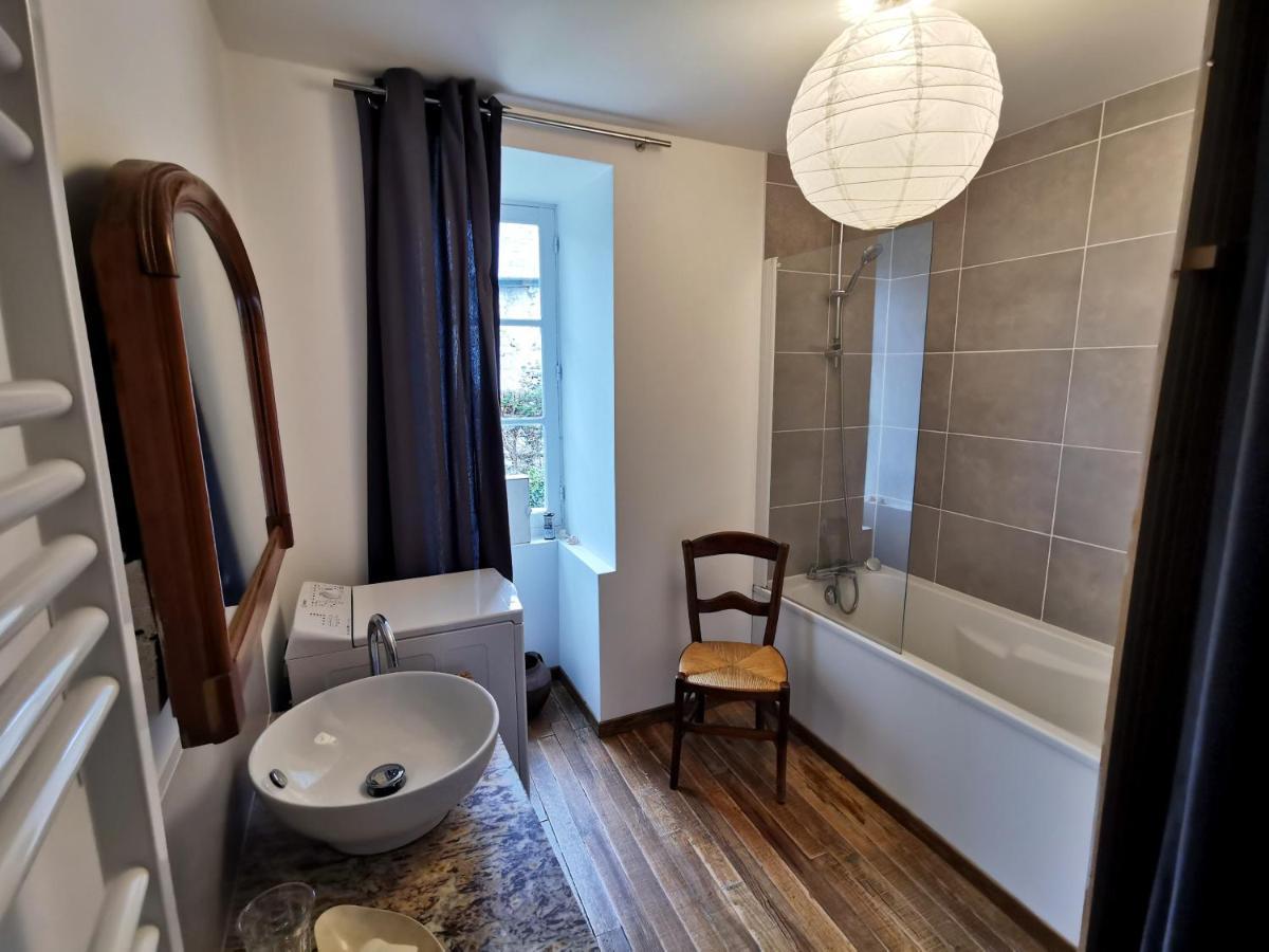 Le Monrepos Avec Jacuzzi Nordique Apartment Bielle Luaran gambar